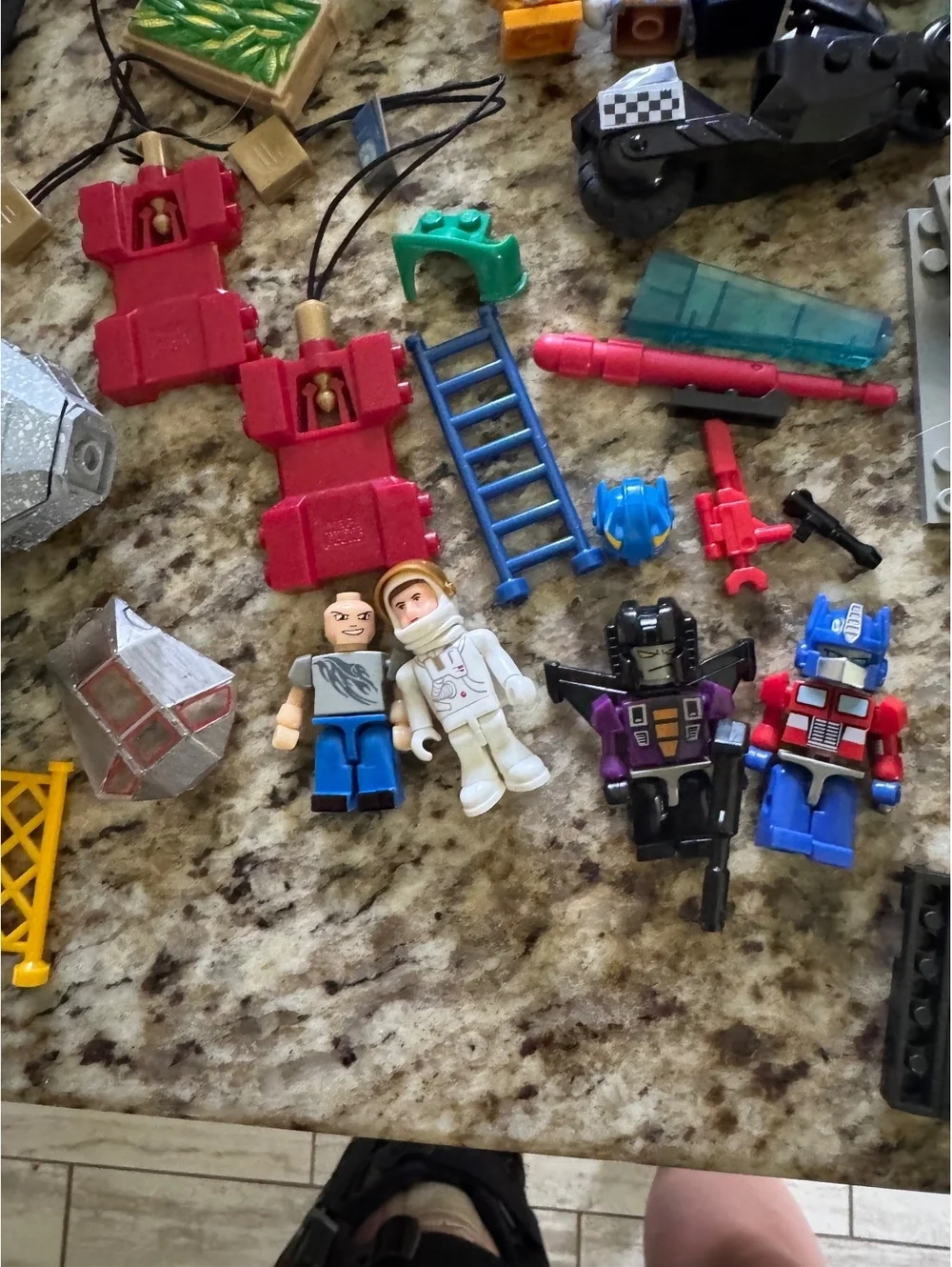 LEGO LOT OF FIGURES AND PIECES TRANSFORMERS